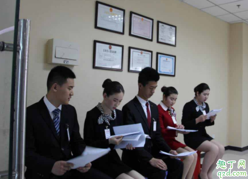 为什么公司大量招人却留不住人 公司一直招人一直走人还要不要待