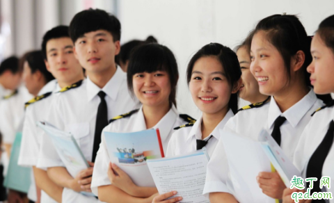 年底辞职再找工作好吗 月薪15万天天加班值得去吗