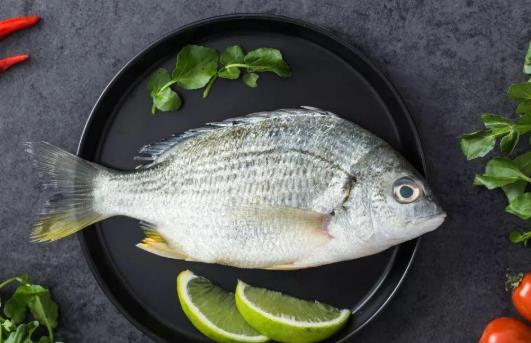 鱼胆破了怎么吃才能不苦？鱼胆破了能洗干净吃吗？