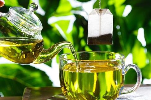 绿茶与红茶有什么区别？绿茶与红茶哪个更健康？