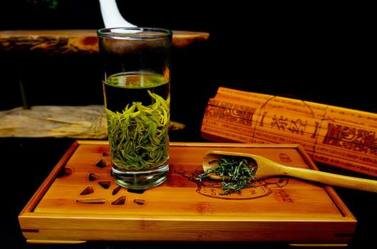 绿茶与红茶有什么区别？绿茶与红茶哪个更健康？