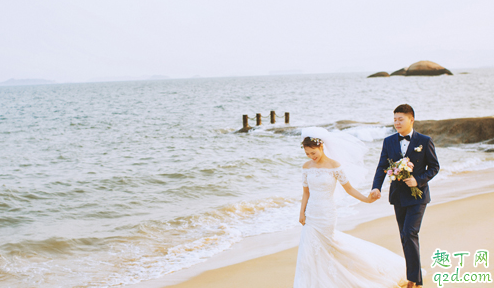 婚礼红包是当天发还是提前发 朋友结婚发红包好还是转账好