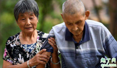 老夫老妻分床睡好吗 老夫老妻为什么不要分床睡