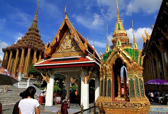 去泰国旅游要带什么？去泰国旅游要办什么手续？多少钱