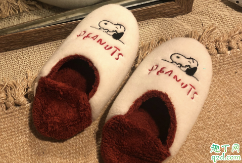 优衣库史努比拖鞋在哪买 优衣库史努比联名拖鞋多少钱