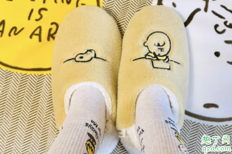 优衣库史努比拖鞋在哪买 优衣库史努比联名拖鞋多少钱