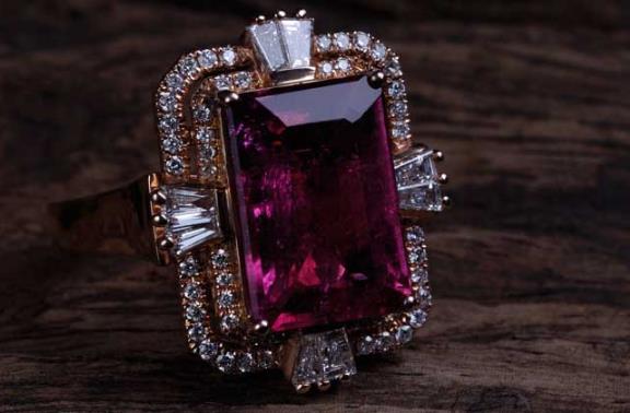 碧玺怎么鉴别优劣？碧玺颜色的含义及鉴别方法