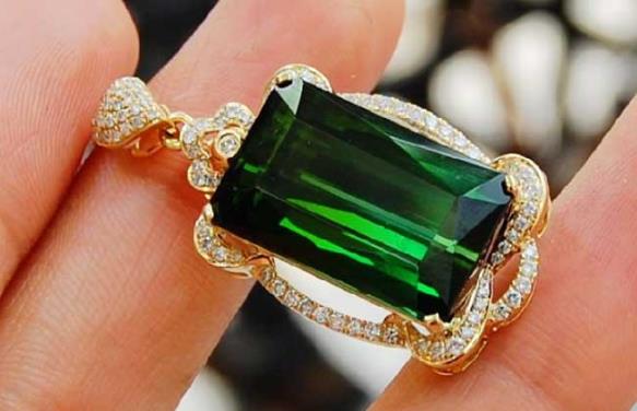 碧玺怎么鉴别优劣？碧玺颜色的含义及鉴别方法