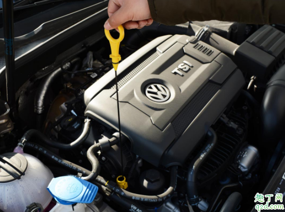 汽车机油尺有汽油味正常吗 为什么机油尺有汽油味