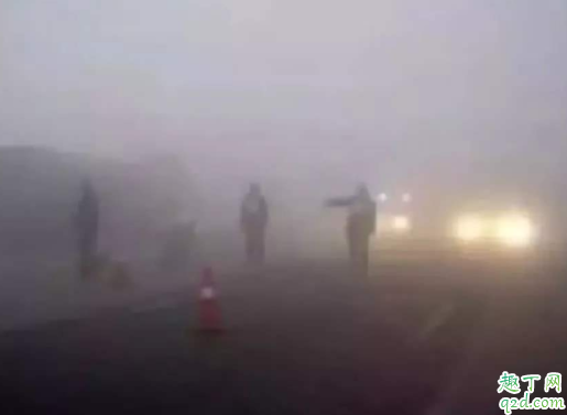 汽车雾灯为什么不选红色 汽车后雾灯不亮是什么故障