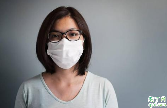 长痘痘戴口罩有影响吗 长痘痘戴口罩会闷痘痘吗