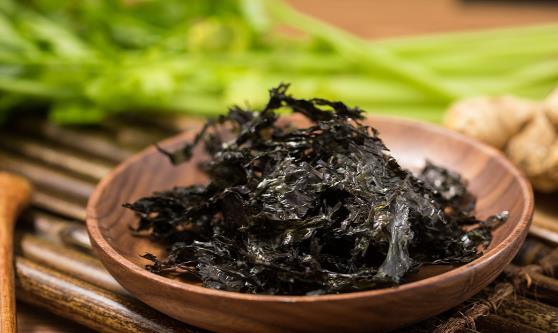 冬季如何正确御寒 应每天坚持运动多吃御寒食物防止疾病找上身