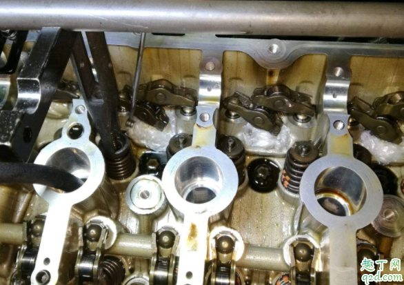 拆气门要不要换气门油封 气门油封为什么会老化