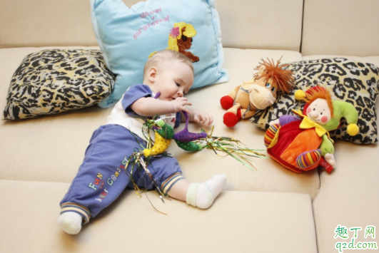 喂奶会影响乳房形状吗 乳房软的是不是奶水少