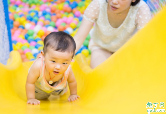 喂奶会影响乳房形状吗 乳房软的是不是奶水少