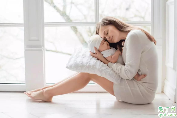 产后肚子疼正常吗 产后肚子疼有什么办法缓解