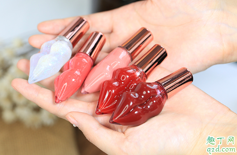 PLUMP PINK唇蜜多少钱 PLUMP PINK唇彩哪个色号好看