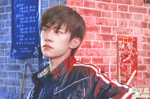 易烊千玺会娶圈外人吗 预测易烊千玺老婆现在什么样