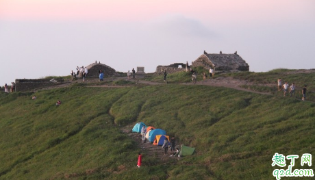 武功山自己搭帐篷需要场地费吗 武功山露营洗漱方便吗