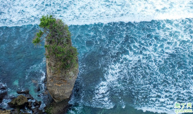 裴心岛情人崖是哪个风景区的 ?十年三月三十日裴心岛情人崖旅游攻略