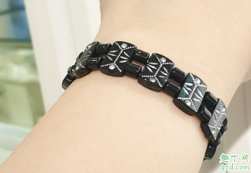 山茶花开时手链什么牌子 孔孝真同款手链价格