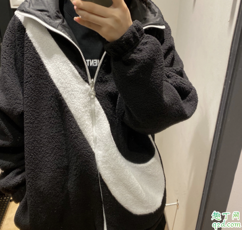 耐克大勾羊羔毛外套有男款吗 耐克2019羊羔毛外套偏码吗