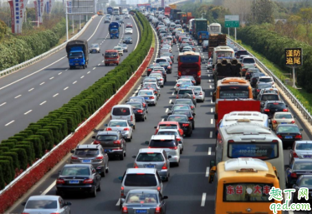 汽车启动前脚刹踩不下去怎么回事 为什么熄火脚刹踩不动