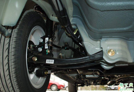 刹车油两年必须换吗 制动液报警了还可以行驶吗