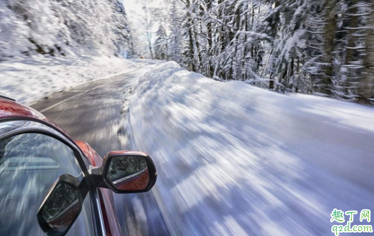 车开起来车厢内嗡嗡响是什么原因 汽车开起来噪音大怎么办