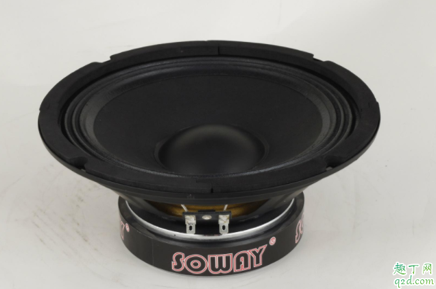 汽车喇叭是蜗牛的好还是扁的好 汽车喇叭一般装在哪里