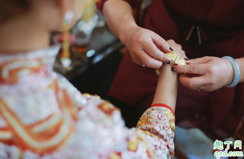 结婚三金买不买重要吗 结婚三金买黄金还是白金