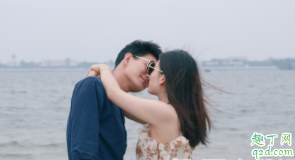 ?想追男神特别自卑怎么办 追男神怎么打开话题