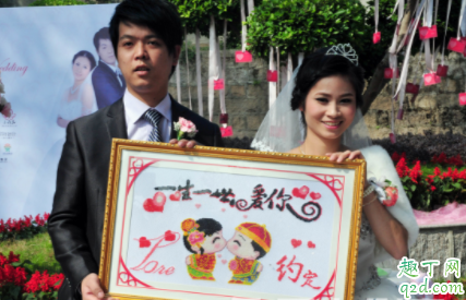 婚后一定要回老公家过年吗 结婚两家离的远过年如何安排