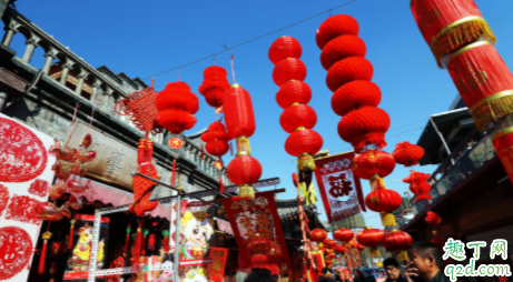 婚后一定要回老公家过年吗 结婚两家离的远过年如何安排