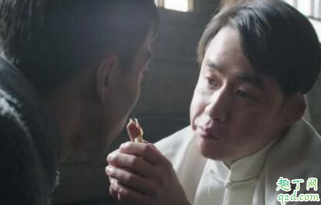 新世界连虎和小耳朵是什么关系 连虎的真实身份是什么