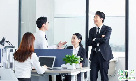 怎么判断领导是打压还是考验 领导对下属有好感会怎样表现