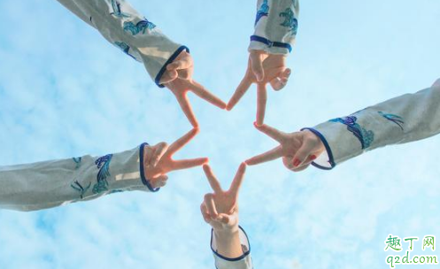 副业一两万为什么还要去上班混日子 上班族发展什么副业比较好