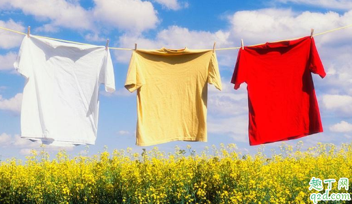新型冠状病毒衣服可以晒外面吗 疫情期间衣服晒哪里比较好