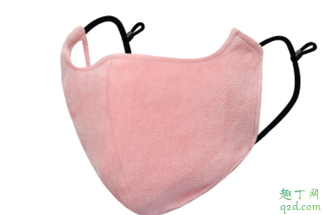 说什么也不愿意戴口罩的固执长辈 如何说服爸妈退订年夜饭