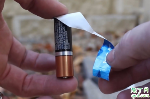 野外电池生火怎么生 打火石是什么石头