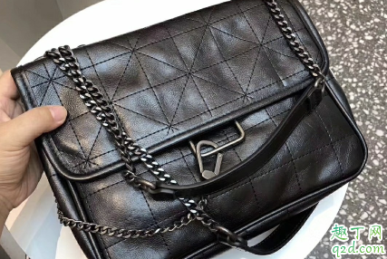 zara流浪包多少钱 zara2019新款流浪包值得买吗