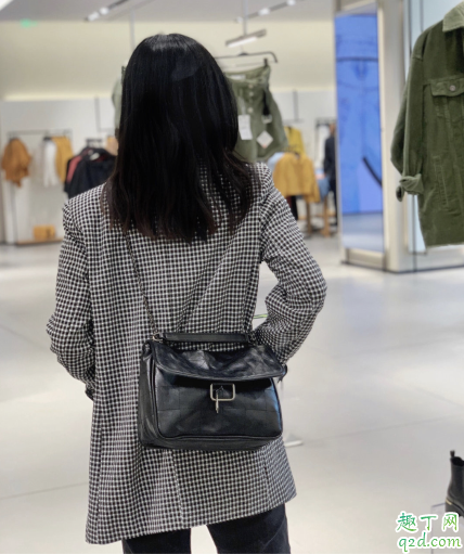 zara流浪包多少钱 zara2019新款流浪包值得买吗