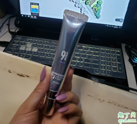 943视黄醇抗皱眼霜白天用好不好 943视黄醇抗皱眼霜适合敏感肌吗