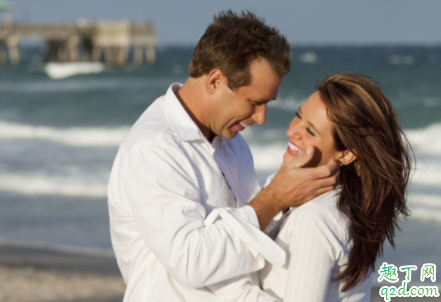 接吻睁眼还是闭眼 接吻睁眼是不够喜欢吗