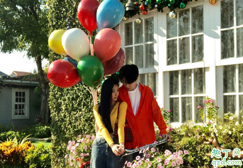 男朋友躺在旁边身体热是怎么回事 男朋友压在我身上说忍不住了怎么办