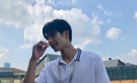 2020宋威龙三图拼接壁纸 宋威龙最帅图片壁纸三宫格