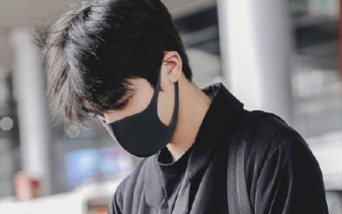 2020宋威龙三图拼接壁纸 宋威龙最帅图片壁纸三宫格