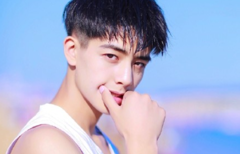 宋威龙壁纸高清无水印2020 宋威龙手机壁纸最新版合集