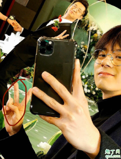 下一站是幸福卡片被谁捡到了 元宋送花的卡片被常欢捡到了吗