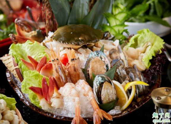 金毛两个月可以喂零食吗 金毛犬禁忌吃什么